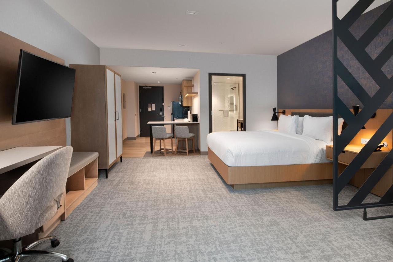 By Marriott St Louis